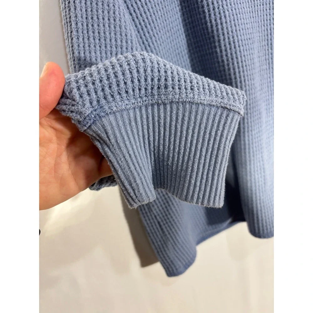 Minimalist Cozy Casual Old Navy Waffle Knit Henley Top Womens Large Blue - Picture 3 of 7